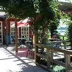 Casa de Férias Gemuetliches Safarizelt Mit Grill Und Garten By Interhome *