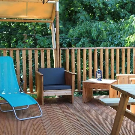 Semesterbostad Gemuetliches Safarizelt Mit Grill Und Garten By Interhome